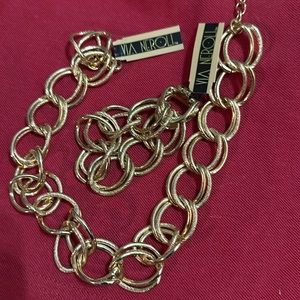 NEW Gold tone necklace and bracelet